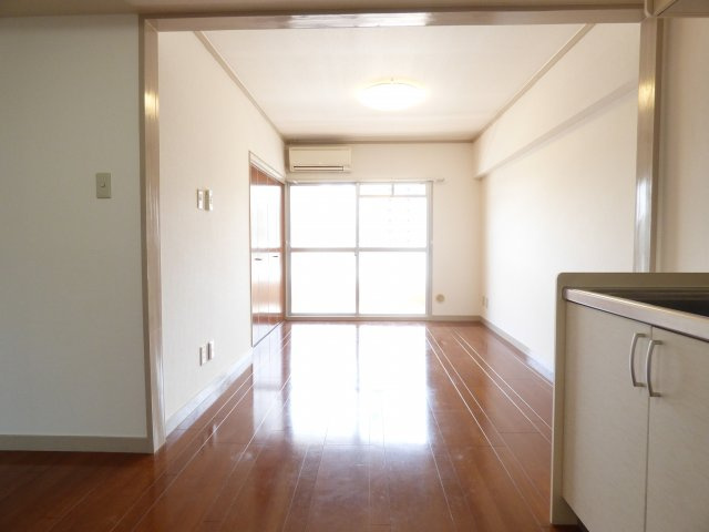【居間・リビング】 | ダイタ北口マンション