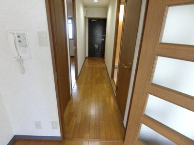 【内装】 | ティアラ・サガン