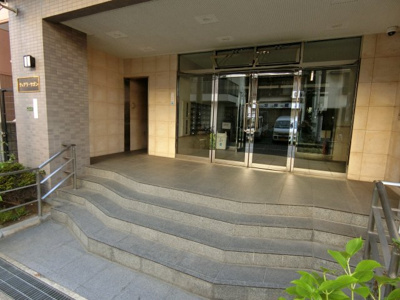 【エントランス】 | ティアラ・サガン