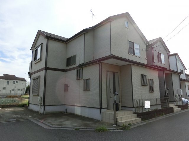 千葉市花見川区作新台５丁目　中古戸建　平成２０年建築　カースペース２台の外観
