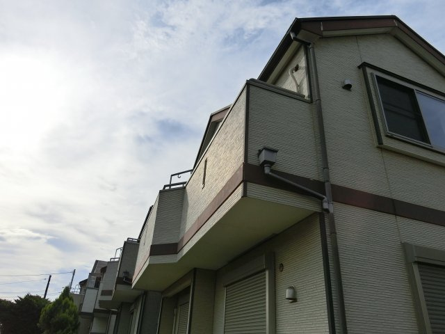 千葉市花見川区作新台５丁目　中古戸建　平成２０年建築　カースペース２台の外観