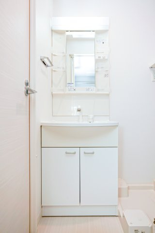 サヴォイ博多スーペリア　9階の洗面所|別号室のものです。現状優先になります。