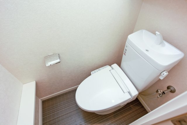 サヴォイ博多スーペリア　9階のトイレ|別号室のものです。現状優先になります。