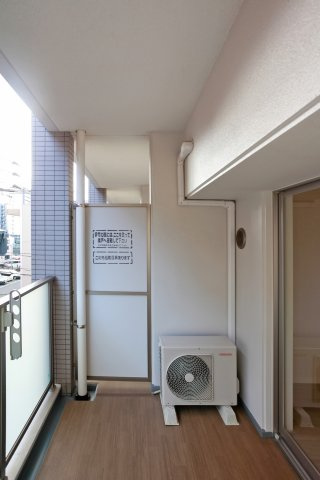 サヴォイ博多スーペリア　9階のバルコニー|別号室のものです。現状優先になります。