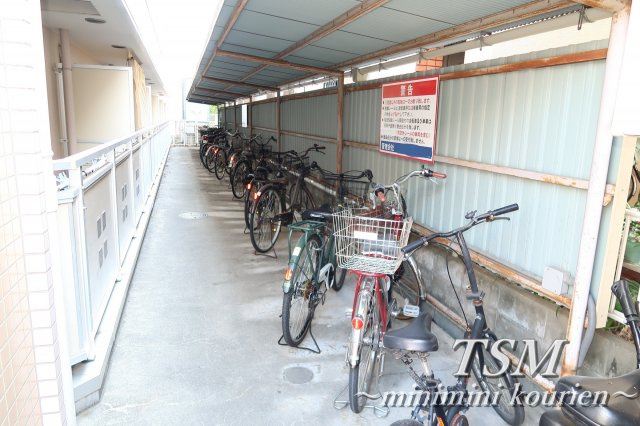 アーバンコート香里園のその他共用部分|敷地内駐輪場