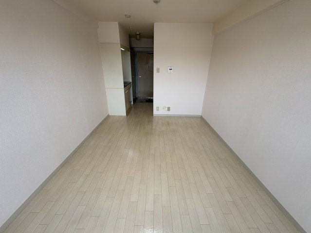 【洋室】 | シャイニ―・キューブ次屋