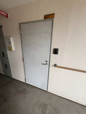 【玄関】 | シャイニ―・キューブ次屋