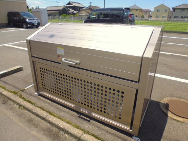 セジュール野山Ｂのその他共用部分|敷地内専用ゴミステーション