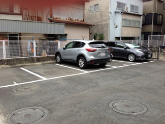 【駐車場】