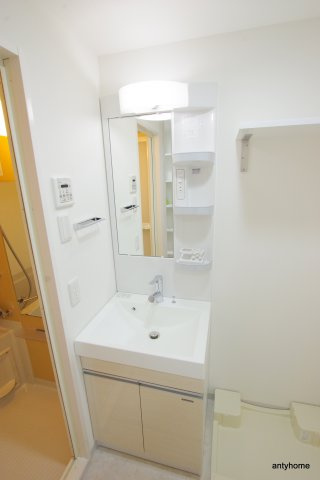 エスフォート都島内代　仲介手数料無料の洗面所