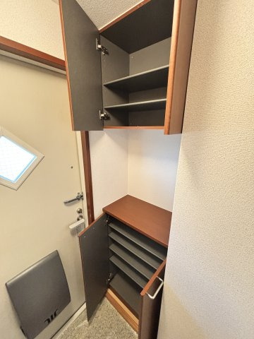 プラザコートの収納|写真は同建物の別部屋を参考に掲載しております。