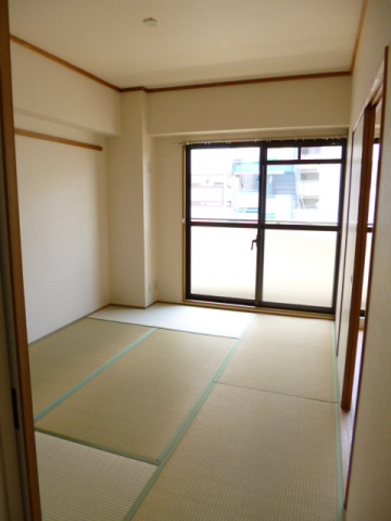 ホワイトコーポの和室