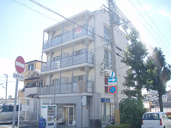 フラワービルの外観