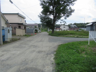 【前面道路含む現地写真】