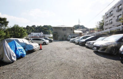 【外観】 | 堀崎第３駐車場 | 堀崎第３駐車場　　　リサイクルショップ楽市さんの裏