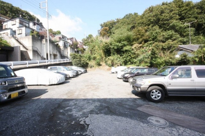 【外観】 | 堀崎第３駐車場 | 堀崎第３駐車場　　　リサイクルショップ楽市さんの裏