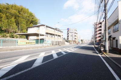 【周辺】 | 堀崎第３駐車場 | 堀崎第３駐車場　　　リサイクルショップ楽市さんの裏