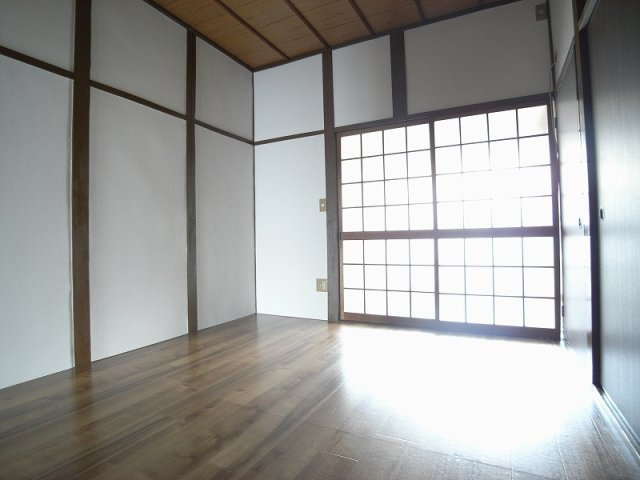 【洋室】 | 福井貸家 | 6帖