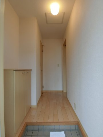 エスポワールⅡA棟の玄関|イメージB103号室の写真