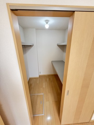 エスポワールⅡA棟の収納