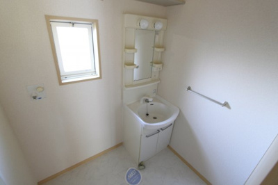 【洗面所】 | アンジェロＡ | 明るい洗面所です