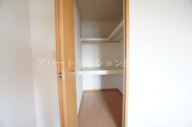 ラ　ポワールⅡの収納