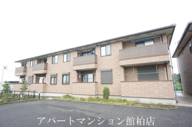 ラ　ポワールⅡの外観