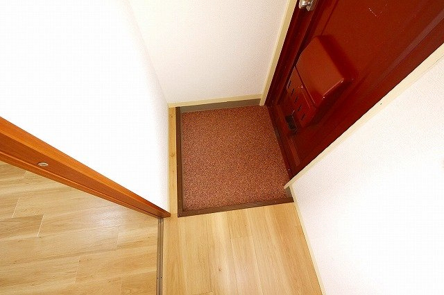井田マンションの玄関|収納もある玄関です