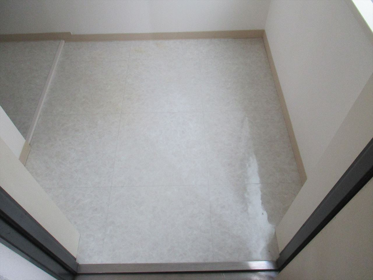 T・SQUARE(ティースクエア)の玄関|T・SQUARE(ティースクエア)