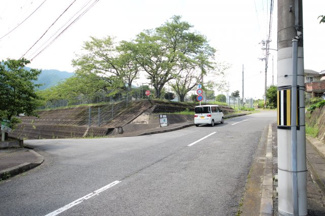 【前面道路含む現地写真】