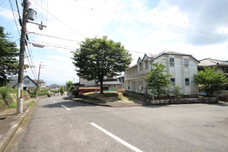 【前面道路含む現地写真】