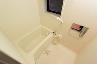 【浴室】 | ビレット・ルネ | 落ち着いた空間のお風呂です