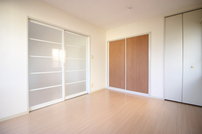 【洋室】 | パークスクエア