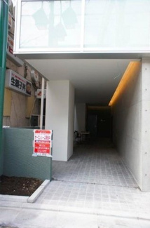 【エントランス】
