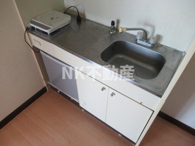 【キッチン】 | ビリーヴドゥーエ（河内花園賃貸） | コンパクトなキッチンで掃除もラクラク