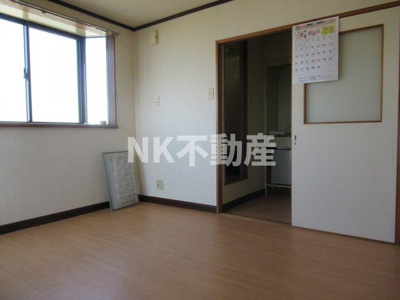 【居間・リビング】 | ビリーヴドゥーエ（河内花園賃貸） | 洋室です