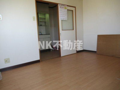 【居間・リビング】 | ビリーヴドゥーエ（河内花園賃貸） | 洋室です