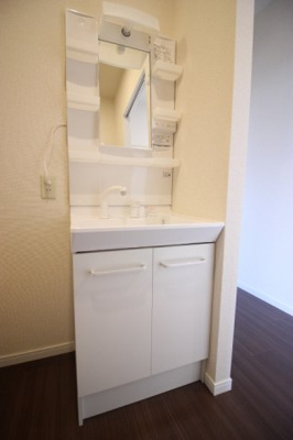 【独立洗面台】 | ベルテ伊藤 | 独立洗面化粧台付いてます
