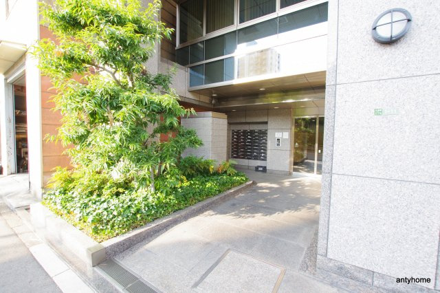 アルプス西梅田　仲介手数料無料のエントランス