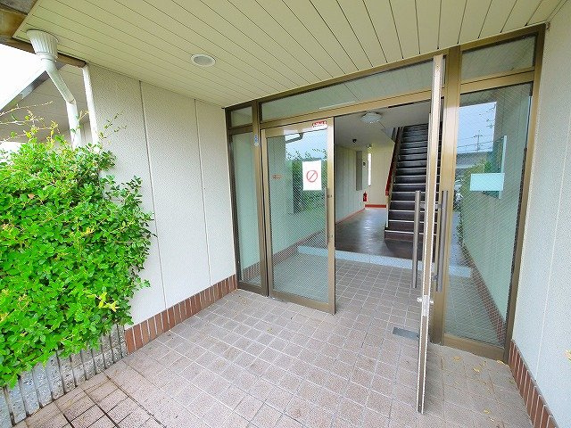 サンガーデン（田井庄町）のエントランス|エントランスもキレイです