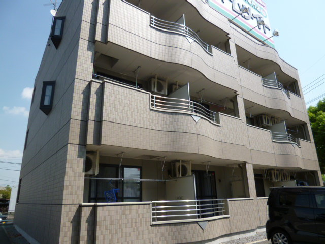 倉敷市白楽町の賃貸マンションの外観