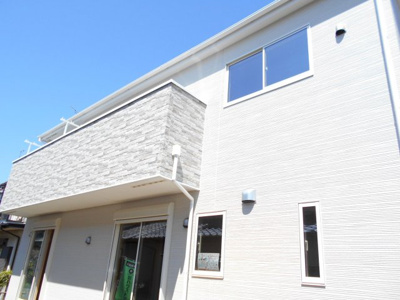 【外観】 | 行田市　持田５丁目　全1棟　1号棟　51坪 | 外観は落ち着いています。価格は1980から1680万円に価格変更しています。販売担当のハウスドットコムです。