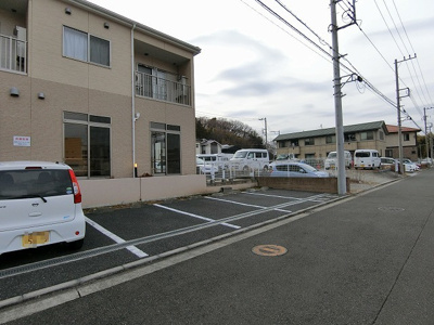 【駐車場】 | アクアアイランド | 嬉しい駐車場５台付き！