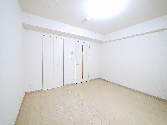 プリマヴェリーレの洗面所|室内洗濯機置き場は必需品。