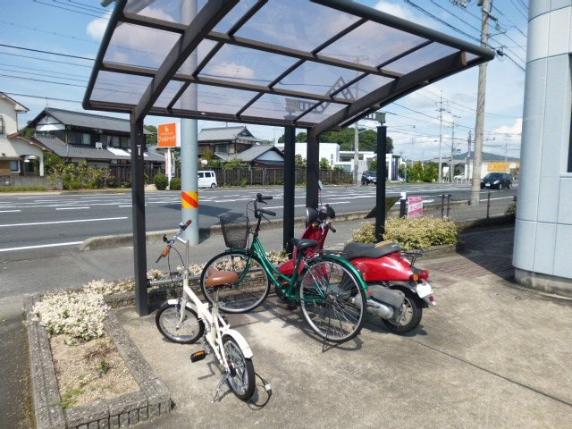 倉敷市羽島のアパートのその他共用部分|自転車置き場