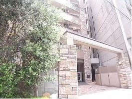 【外観】 | チェントロ・ジャルディーノ | 落ち着いた雰囲気の外観です