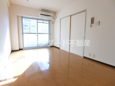 【居間・リビング】 | アスティオン梅田アネックス