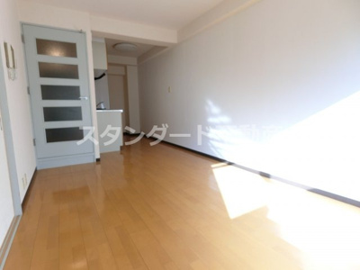 【居間・リビング】 | アスティオン梅田アネックス