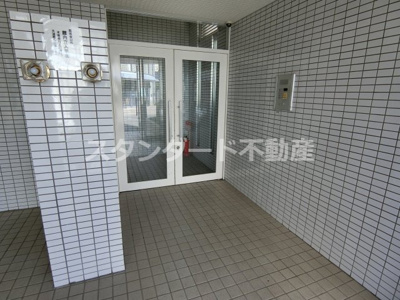 【エントランス】 | アスティオン梅田アネックス