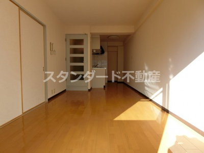 【居間・リビング】 | アスティオン梅田アネックス